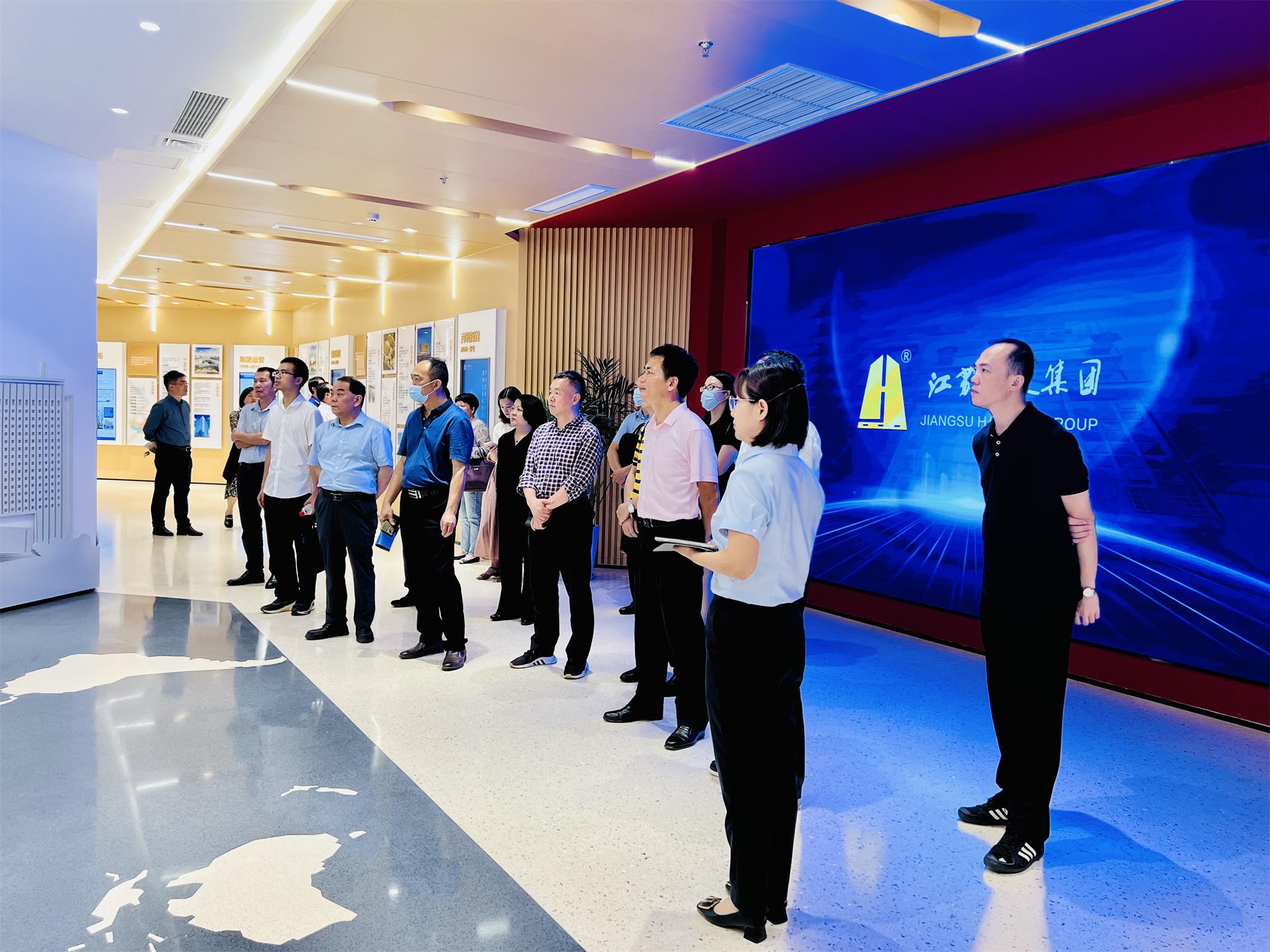 圖1-5、海南文昌市總工會主席韓朝一行來揚調(diào)研產(chǎn)業(yè)工人建設改革工作.jpg